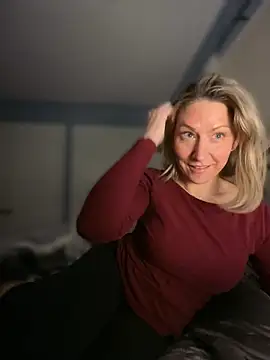 LittleMsMILF online show from 03/09/26, 03:21