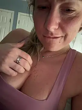 LittleMsMILF online show from 03/15/26, 06:03