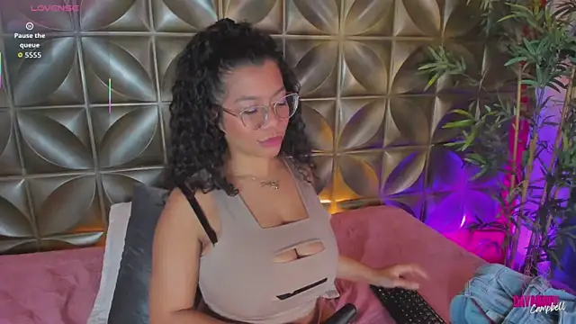 Dayanne campbelll online show from 12/02/25, 09:32