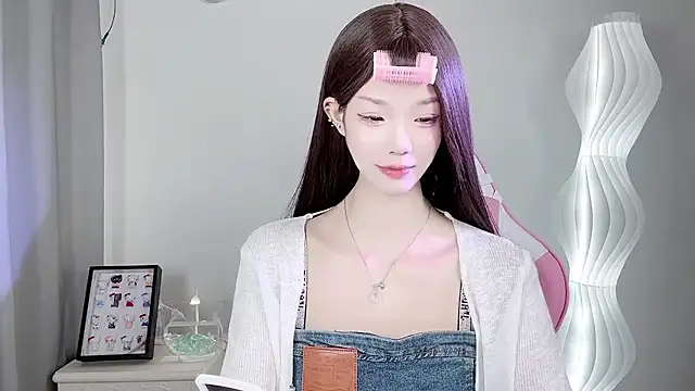 Snapshot of Gogo-888 chatting on 09/17/25, 11:34 Gogo-888 online show from 09/17/25, 11:34