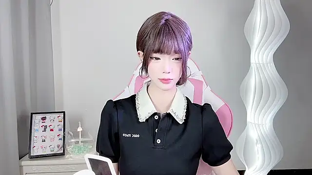 Snapshot of Gogo-888 chatting on 09/23/25, 10:40 Gogo-888 online show from 09/23/25, 10:40