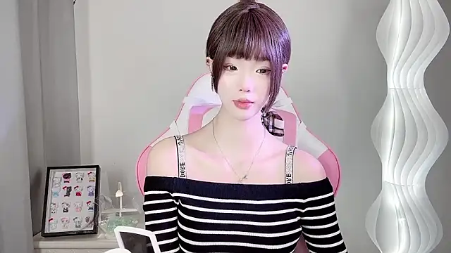 Snapshot of Gogo-888 chatting on 09/24/25, 11:02 Gogo-888 online show from 09/24/25, 11:02