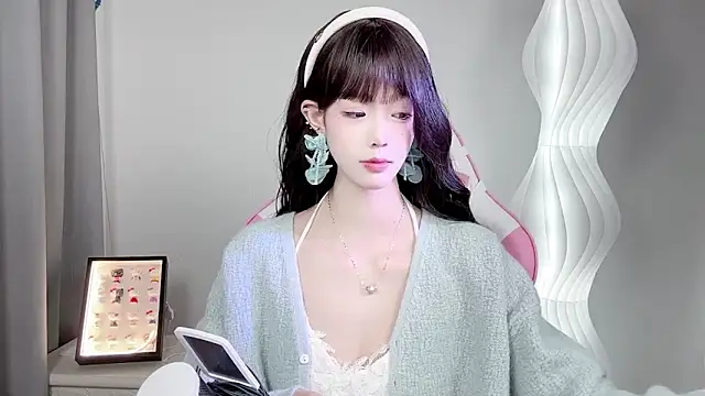 Snapshot of Gogo-888 chatting on 10/25/25, 11:07 Gogo-888 online show from 10/25/25, 11:07