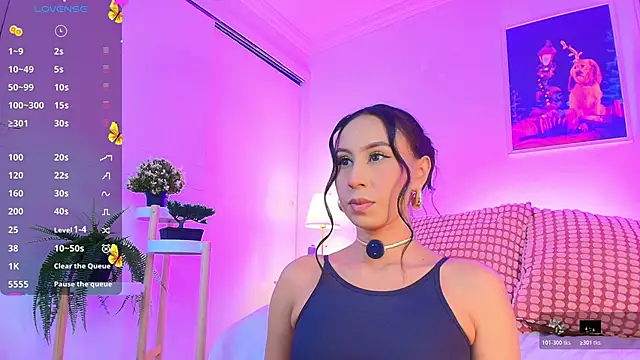 Valen ross  online show from 01/07/26, 10:23