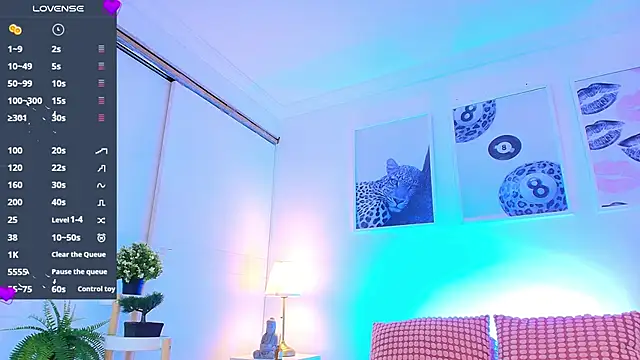 Valen ross  online show from 03/08/26, 09:51