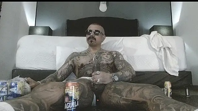 Snapshot of danilog515 chatting on 10/02/25, 05:58 danilog515 online show from 10/02/25, 05:58