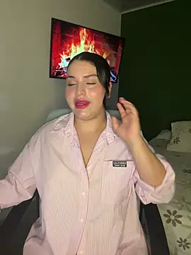 pareja curiosa19 online show from 05/27/26, 01:24
