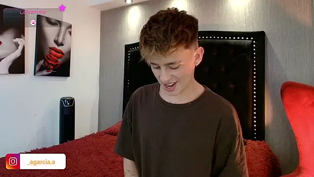 LiamWildx20 online show from 01/17/26, 05:12