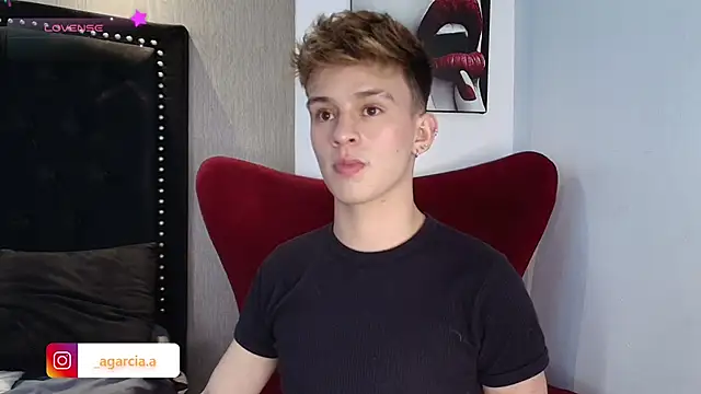 LiamWildx20 online show from 02/06/26, 03:22