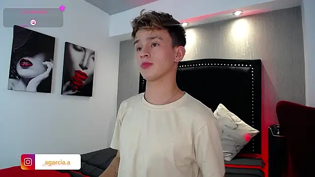 LiamWildx20 online show from 02/18/26, 05:03