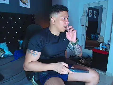 ethan dalton  online show from 10/25/25, 02:52