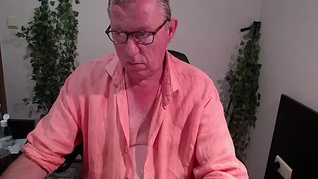 JamesBauer online show from 09/24/25, 03:32