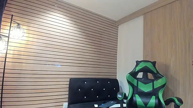 317894 online show from 03/18/26, 07:33