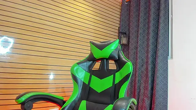 317894 online show from 04/09/26, 07:47