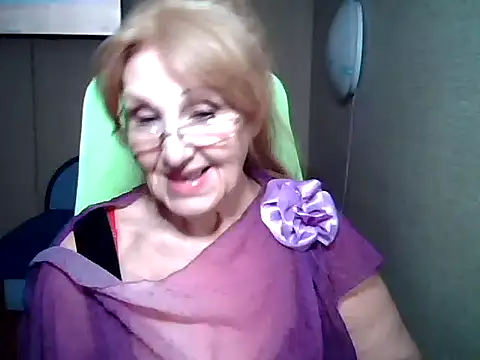 Snapshot of Margo_Sweety chatting on 03/18/25, 01:42 Margo Sweety online show from 03/18/25, 01:42