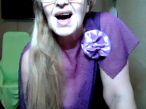 Snapshot of Margo_Sweety chatting on 03/18/25, 07:53 Margo Sweety online show from 03/18/25, 07:53