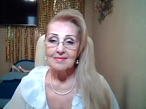 Snapshot of Margo_Sweety chatting on 10/22/25, 10:26 Margo Sweety online show from 10/22/25, 10:26