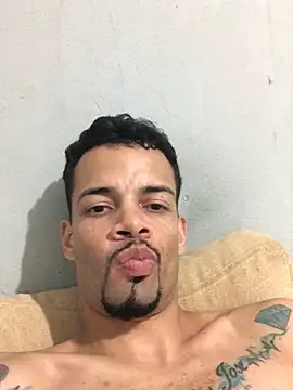 HenriquePhn online show from 07/25/26, 03:04