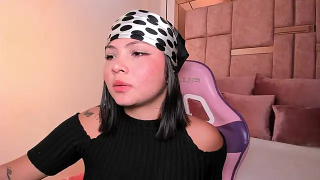 abby roux online show from 02/05/26, 03:22