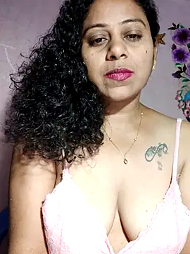 JENNIFERtamil online show from 04/12/26, 07:52