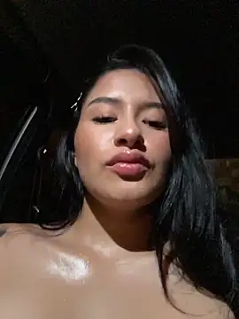 andrea gomes  online show from 10/23/25, 08:46