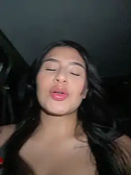 andrea gomes  online show from 02/13/26, 06:09