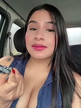 andrea gomes  online show from 07/04/26, 12:00