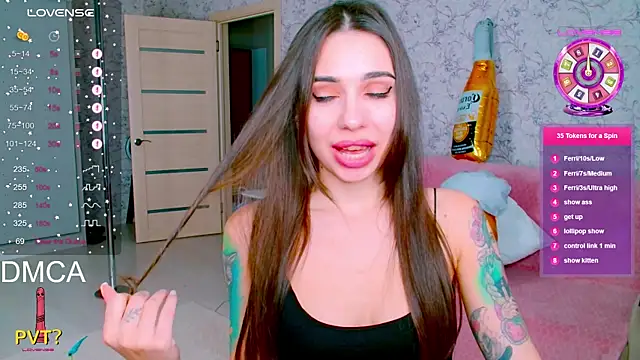 vinkiepinkie online show from 09/28/25, 04:56