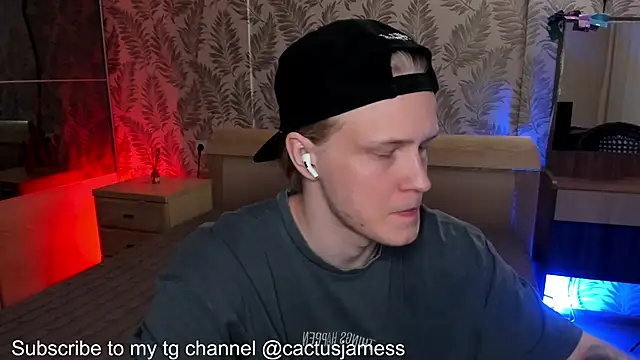 Snapshot of Cactus__James chatting on 10/21/25, 05:13 Cactus James online show from 10/21/25, 05:13