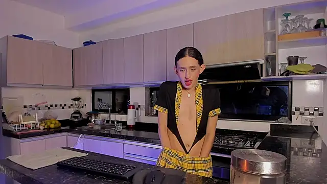 peachandtyron  online show from 11/25/25, 03:50