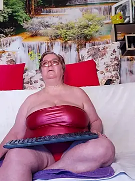 QueenPammy1 online show from 10/09/25, 07:06