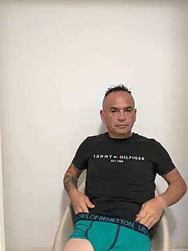 mateocali25 online show from 05/19/26, 08:26