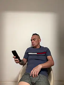 mateocali25 online show from 05/26/26, 12:12
