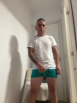 mateocali25 online show from 07/07/26, 01:04