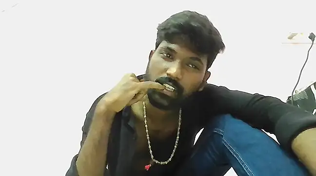 Snapshot of dusky-body chatting on 03/20/25, 05:15 dusky-body online show from 03/20/25, 05:15