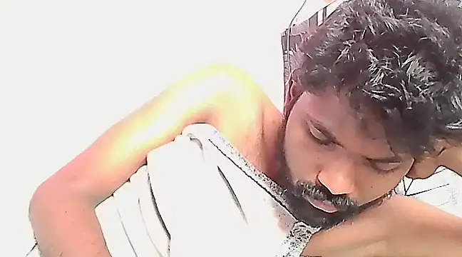 Snapshot of dusky-body chatting on 03/23/25, 04:49 dusky-body online show from 03/23/25, 04:49