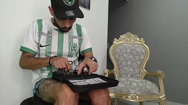 bigdick monster1 online show from 12/15/25, 11:47