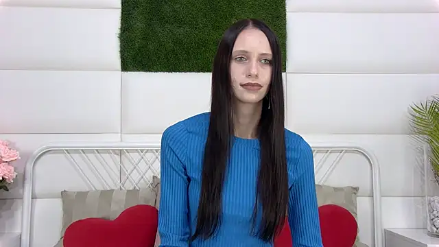 Snapshot of TaraHarris chatting on 09/19/25, 06:37 TaraHarris online show from 09/19/25, 06:37