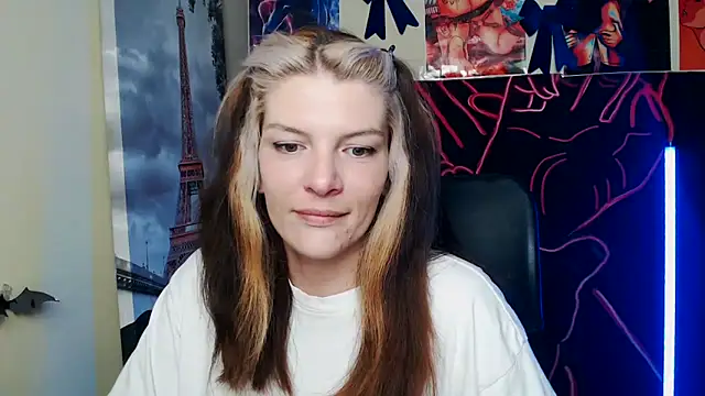 VanessaRey  online show from 06/02/26, 06:48