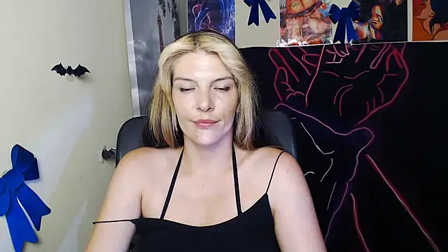 VanessaRey  online show from 07/01/26, 06:15