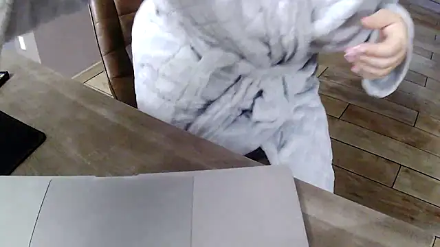 lady gloria69 online show from 10/21/25, 04:57