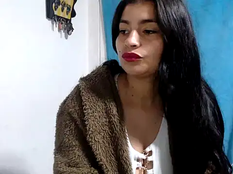 Snapshot of AlanaHotxx chatting on 11/21/25, 06:12 AlanaHotxx online show from 11/21/25, 06:12