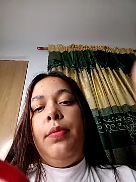 Snapshot of Deepika_padukoneNisha chatting on 09/12/25, 11:43 Deepika padukoneNisha online show from 09/12/25, 11:43