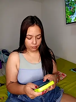 Snapshot of Deepika_padukoneNisha chatting on 09/18/25, 11:12 Deepika padukoneNisha online show from 09/18/25, 11:12