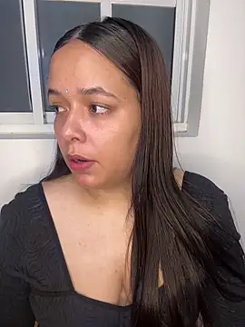 Snapshot of Deepika_padukoneNisha chatting on 10/10/25, 11:53 Deepika padukoneNisha online show from 10/10/25, 11:53