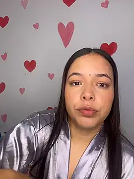 Snapshot of Deepika_padukoneNisha chatting on 10/16/25, 12:28 Deepika padukoneNisha online show from 10/16/25, 12:28