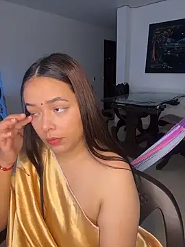 Snapshot of Deepika_padukoneNisha chatting on 10/17/25, 11:46 Deepika padukoneNisha online show from 10/17/25, 11:46