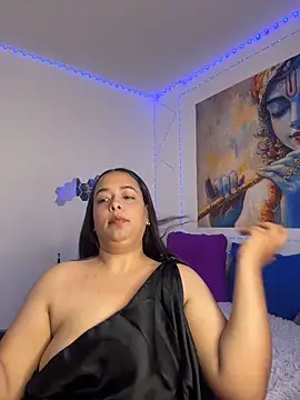 Snapshot of Deepika_padukoneNisha chatting on 11/18/25, 04:55 Deepika padukoneNisha online show from 11/18/25, 04:55