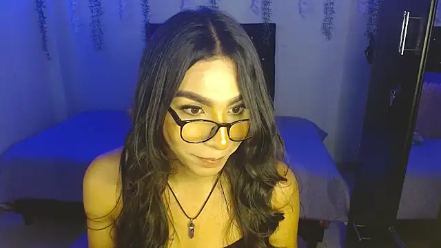 Snapshot of Lyaa_Cute chatting on 02/15/26, 04:53 Lyaa Cute online show from 02/15/26, 04:53