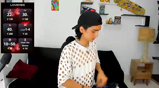 Snapshot of leoaddams22 chatting on 03/18/25, 06:59 leoaddams22 online show from 03/18/25, 06:59